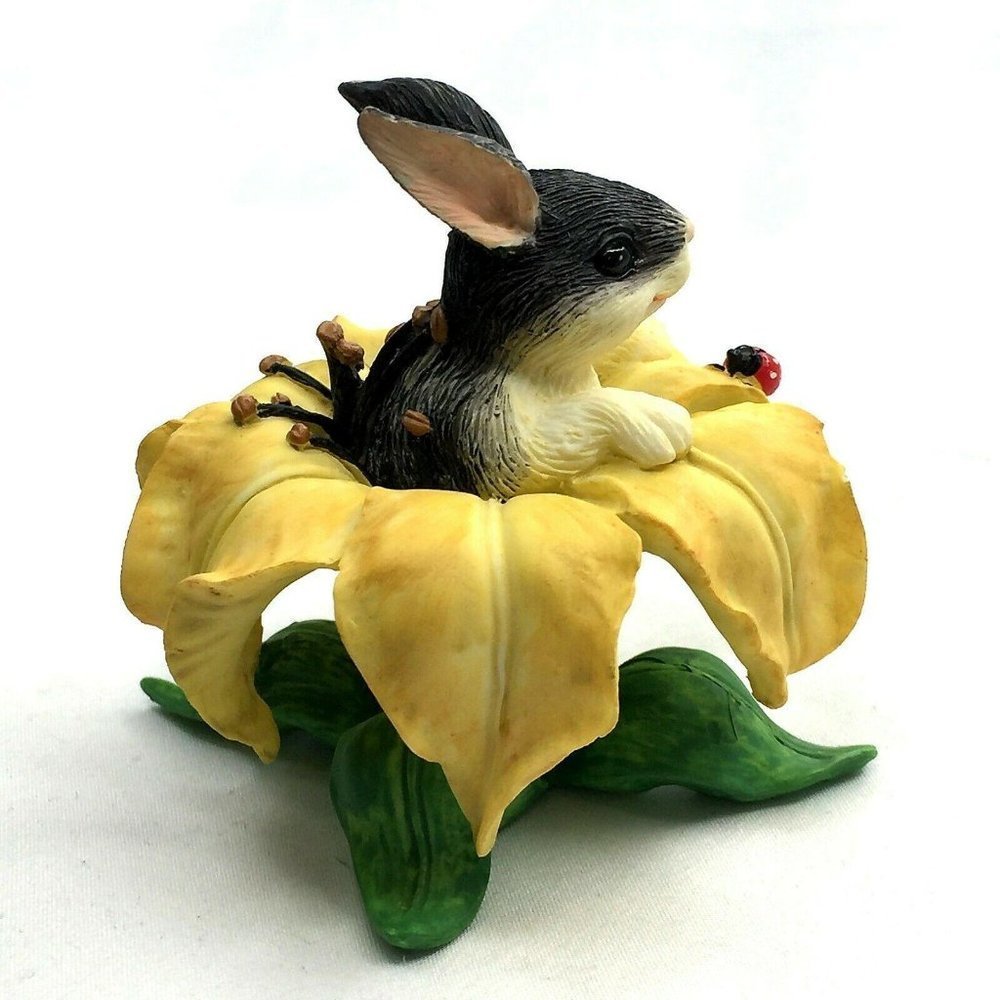 Charming Tails Bunny Binkey In A Lily 89/305 RARE Older Version Dean Griff 1993 - Picture 10 of 11